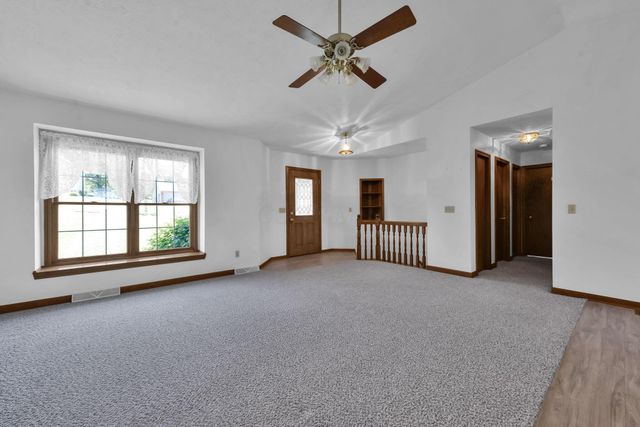 29 Longitude Drive, Mount Vernon, OH 43050