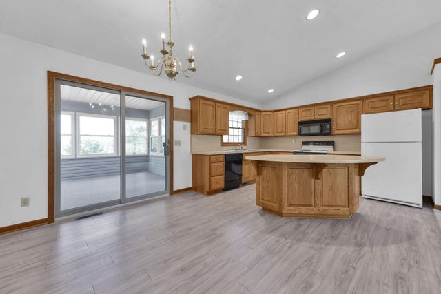 29 Longitude Drive, Mount Vernon, OH 43050