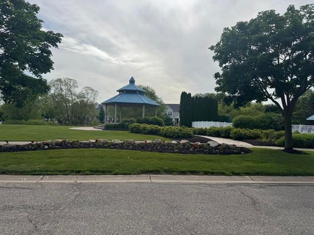 1088 Cobblestone Road, Holland, MI 49423