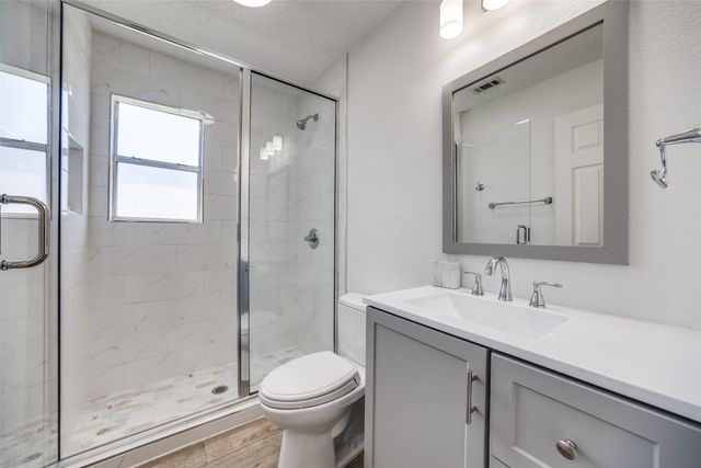 162 Aztec Drive, Mabank, TX 75156