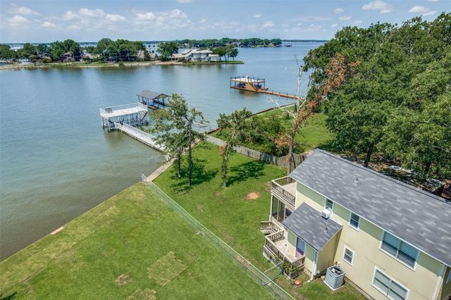 162 Aztec Drive, Mabank, TX 75156