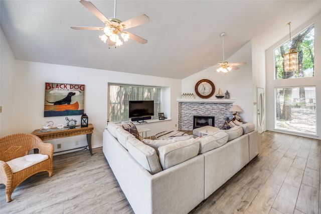 162 Aztec Drive, Mabank, TX 75156