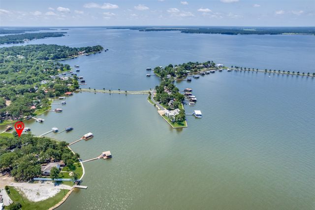 162 Aztec Drive, Mabank, TX 75156