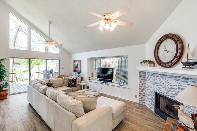 162 Aztec Drive, Mabank, TX 75156
