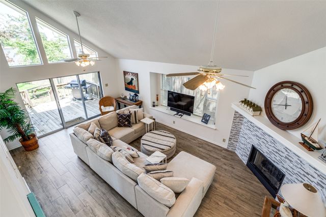 162 Aztec Drive, Mabank, TX 75156