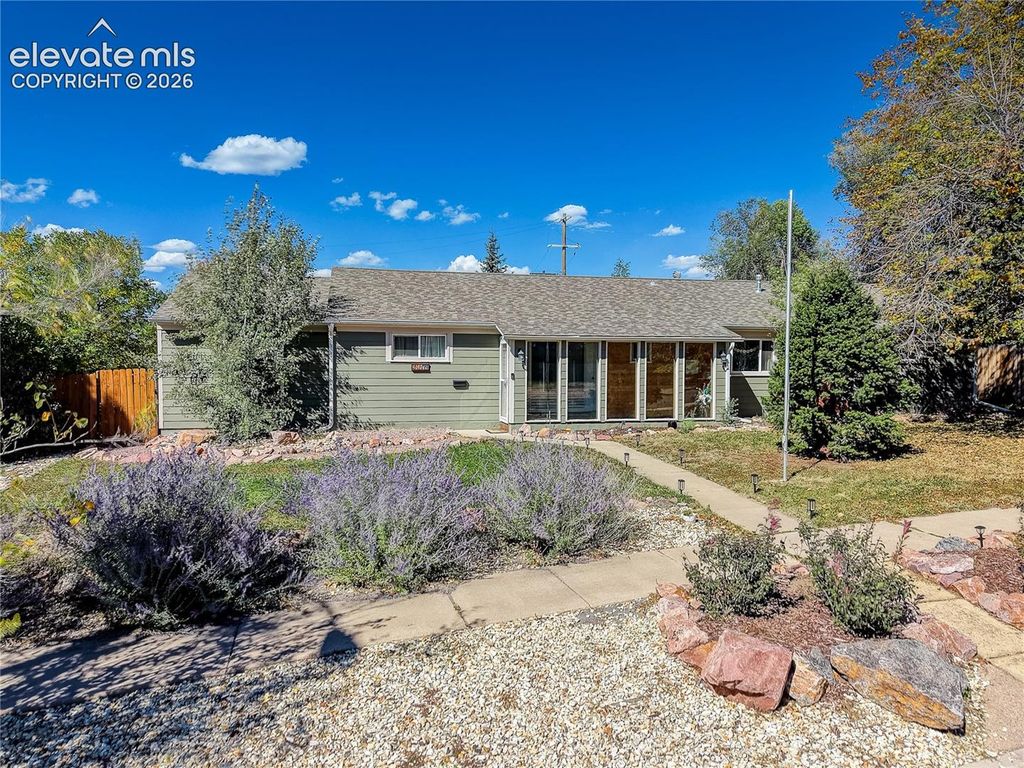 2018 Finch Court, Colorado Springs, CO 80909 — exterior