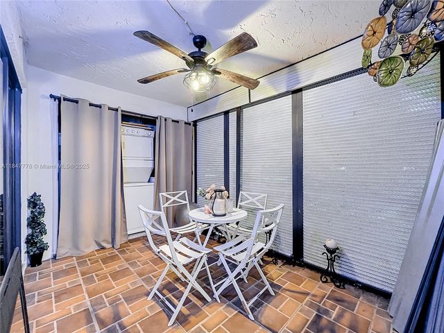 11533 NW 10th St 11533, Pembroke Pines, FL 33026