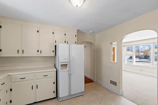 3 Henrietta Street, Rochester, NH 03867