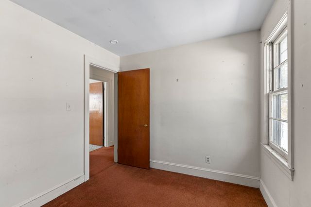 3 Henrietta Street, Rochester, NH 03867