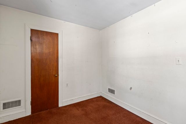 3 Henrietta Street, Rochester, NH 03867