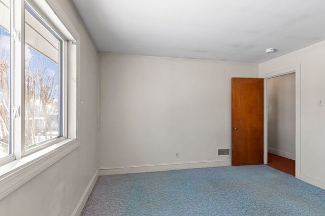 3 Henrietta Street, Rochester, NH 03867