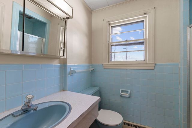 3 Henrietta Street, Rochester, NH 03867