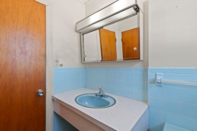 3 Henrietta Street, Rochester, NH 03867