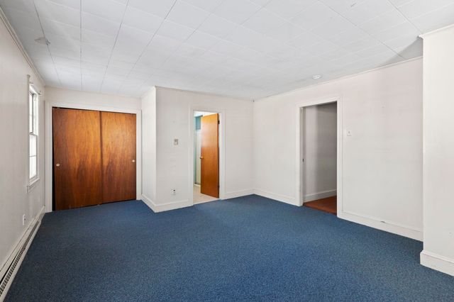 3 Henrietta Street, Rochester, NH 03867