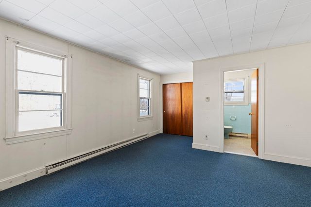 3 Henrietta Street, Rochester, NH 03867