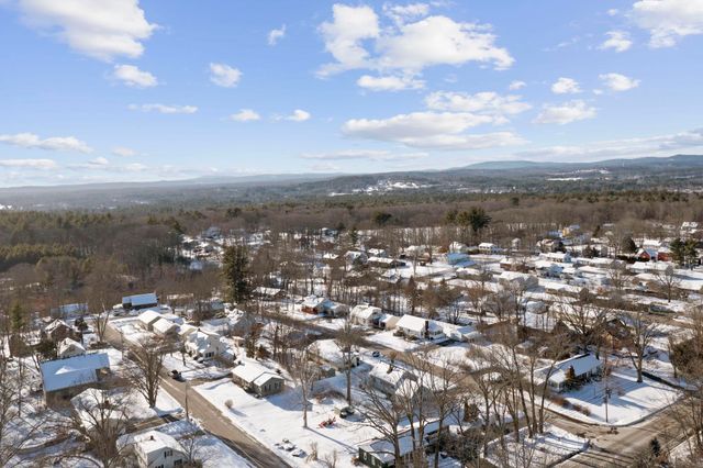 3 Henrietta Street, Rochester, NH 03867