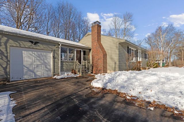 3 Henrietta Street, Rochester, NH 03867