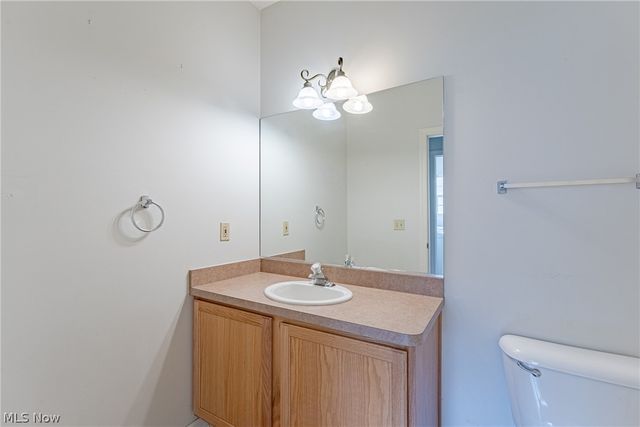8757 Roberts Court 25C, Olmsted Falls, OH 44138