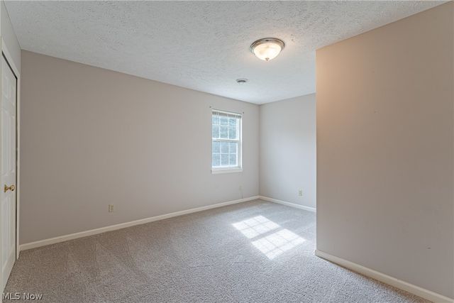 8757 Roberts Court 25C, Olmsted Falls, OH 44138