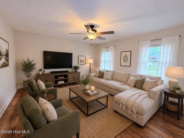 3255 Doug Drive, Kinston, NC 28504