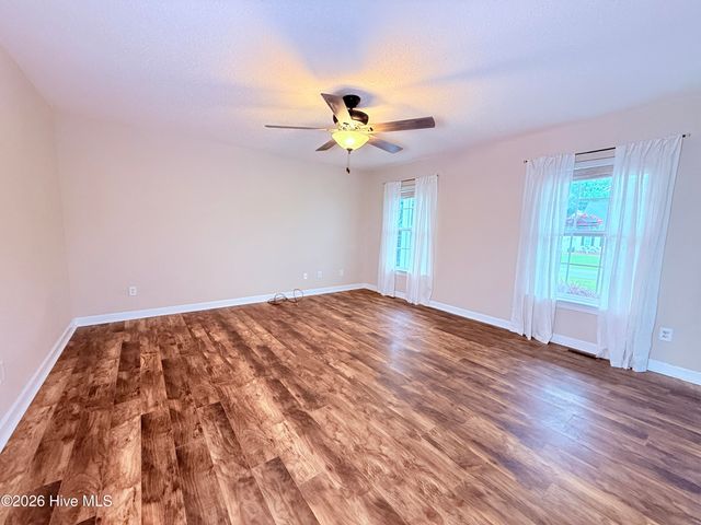 3255 Doug Drive, Kinston, NC 28504