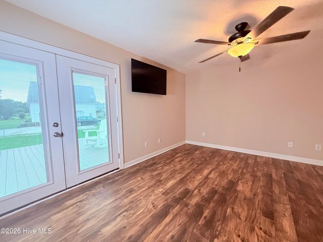 3255 Doug Drive, Kinston, NC 28504