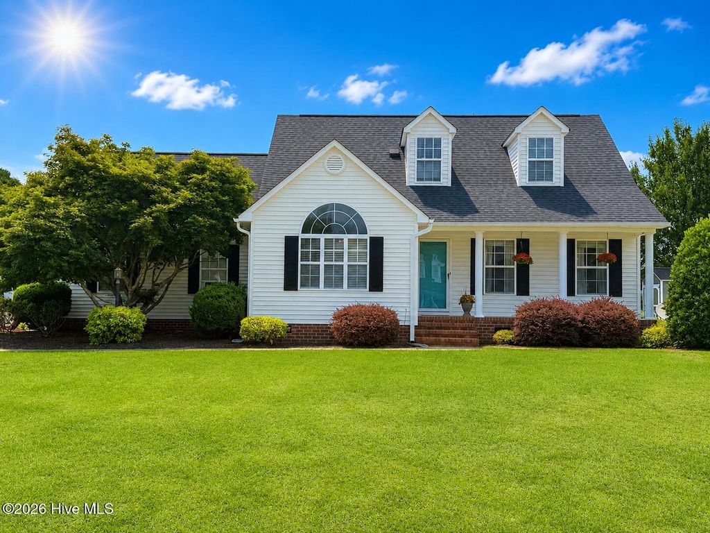 3255 Doug Drive, Kinston, NC 28504