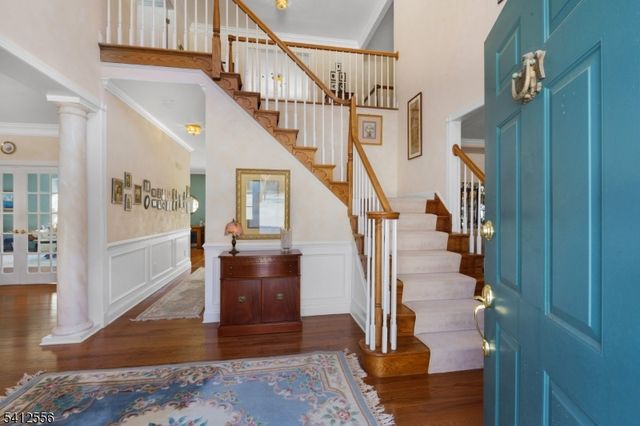 5 Surrey Ln, Washington Twp., NJ 07853