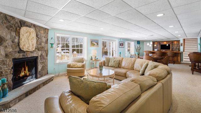 5 Surrey Ln, Washington Twp., NJ 07853