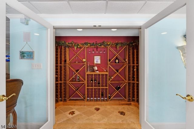 5 Surrey Ln, Washington Twp., NJ 07853