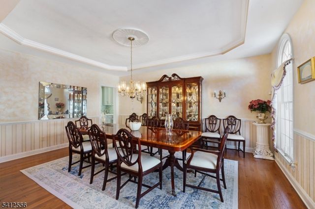 5 Surrey Ln, Washington Twp., NJ 07853