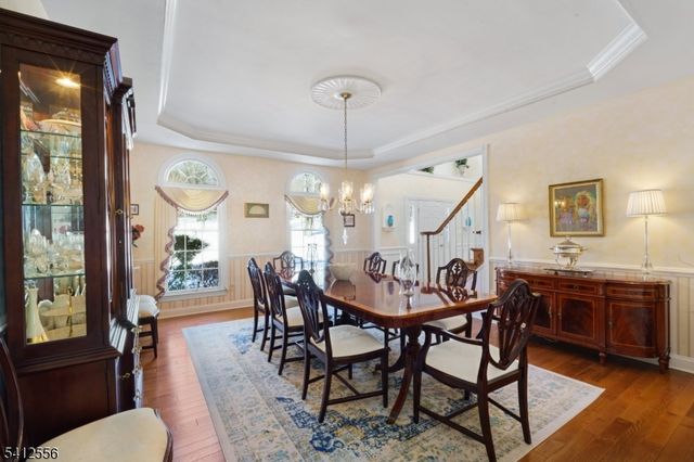 5 Surrey Ln, Washington Twp., NJ 07853