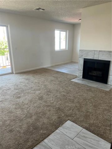 454 E Avenue Q3 8, Palmdale, CA 93550