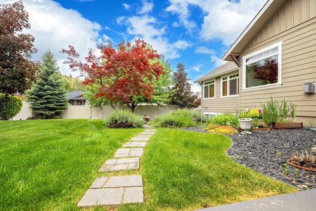5908 N Bridget Rd, Spokane, WA 99208
