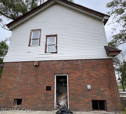 20251 Omira Street, Highland Park, MI 48203