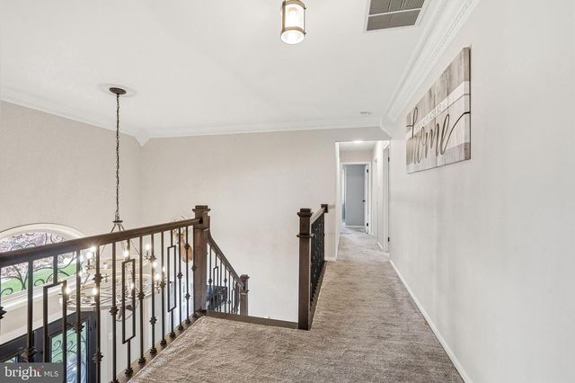 6 WILLIAMSBURG CT, Sewell, NJ 08080