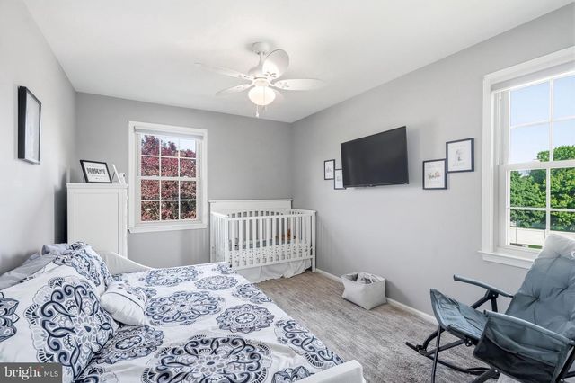 6 WILLIAMSBURG CT, Sewell, NJ 08080