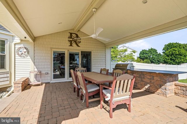 6 WILLIAMSBURG CT, Sewell, NJ 08080