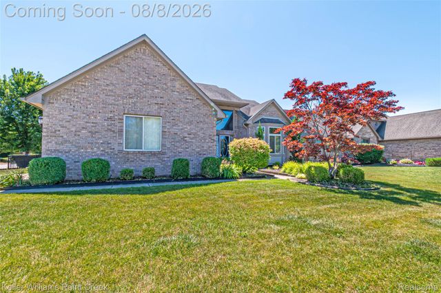 17576 Canvasback Drive, Macomb Township, MI 48044