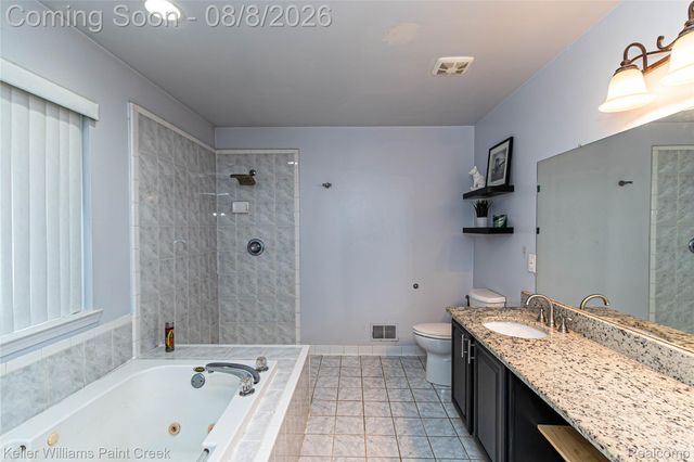 17576 Canvasback Drive, Macomb Township, MI 48044