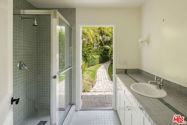 1445 Cuesta Linda, Pacific Palisades (los Angeles), CA 90272