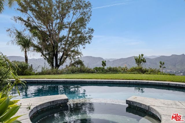1445 Cuesta Linda, Pacific Palisades (los Angeles), CA 90272