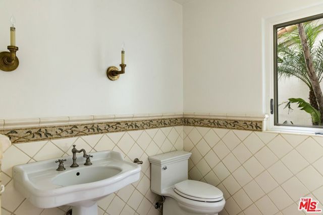 1445 Cuesta Linda, Pacific Palisades (los Angeles), CA 90272