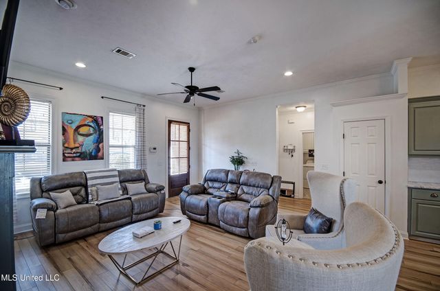 185 Beechwood Circle, Pearl, MS 39208
