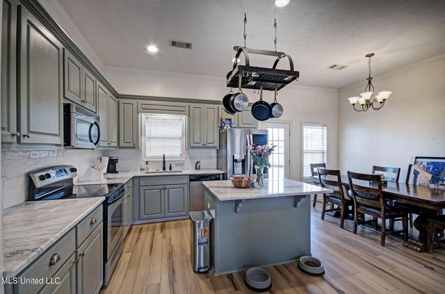 185 Beechwood Circle, Pearl, MS 39208