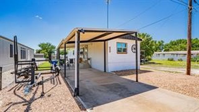 6606 Dayla Court, Granbury, TX 76049