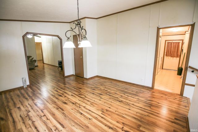 6858 S Greentuck Drive, Owensburg, IN 47453