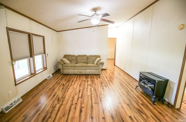 6858 S Greentuck Drive, Owensburg, IN 47453