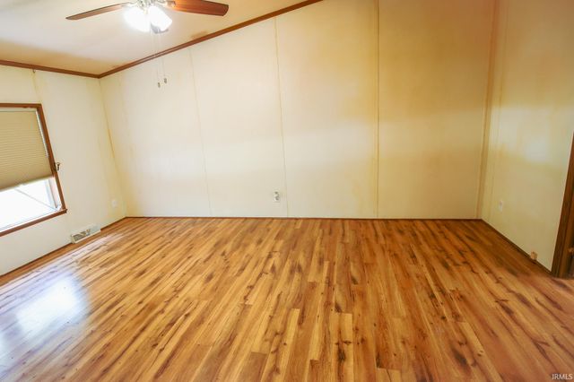 6858 S Greentuck Drive, Owensburg, IN 47453