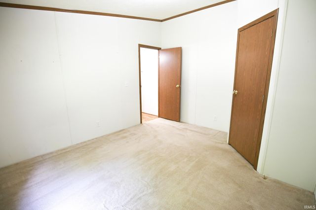 6858 S Greentuck Drive, Owensburg, IN 47453